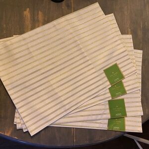 Kate Spade Harbour Drive Table Runner & Placemats